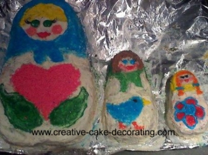 Russian doll shaped cakes in 3 sizes