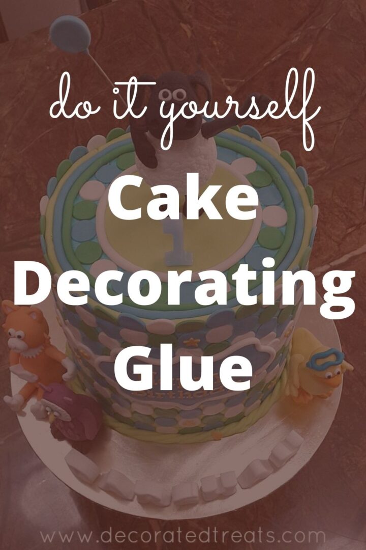How to Stick Fondant Decoration on Fondant Cakes Decorated Treats