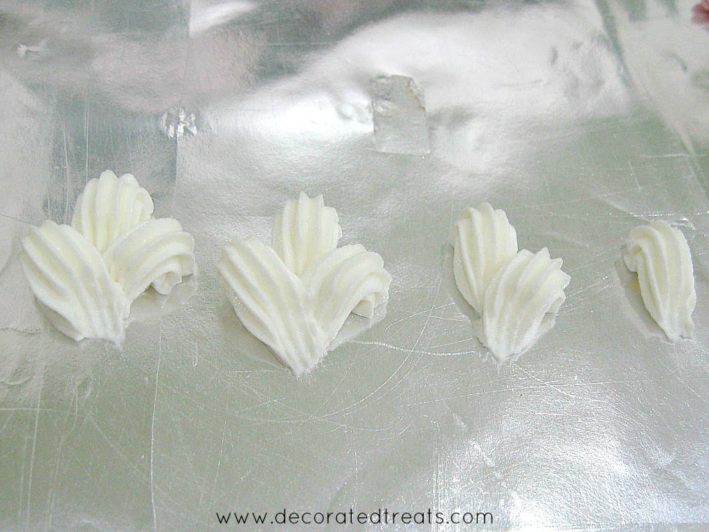 Buttercream shells in white