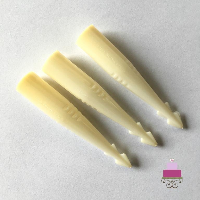 3 flower spikes for cake decorating