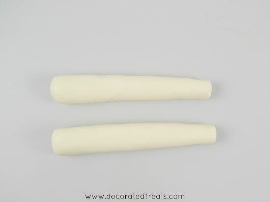 2 rolls of white fondant