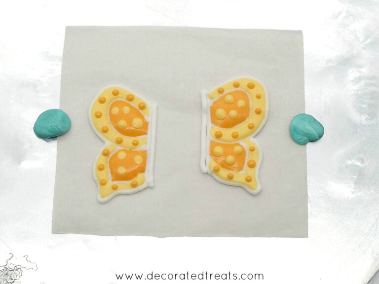 Royal Icing Butterflies (How to Make) Decorated Treats