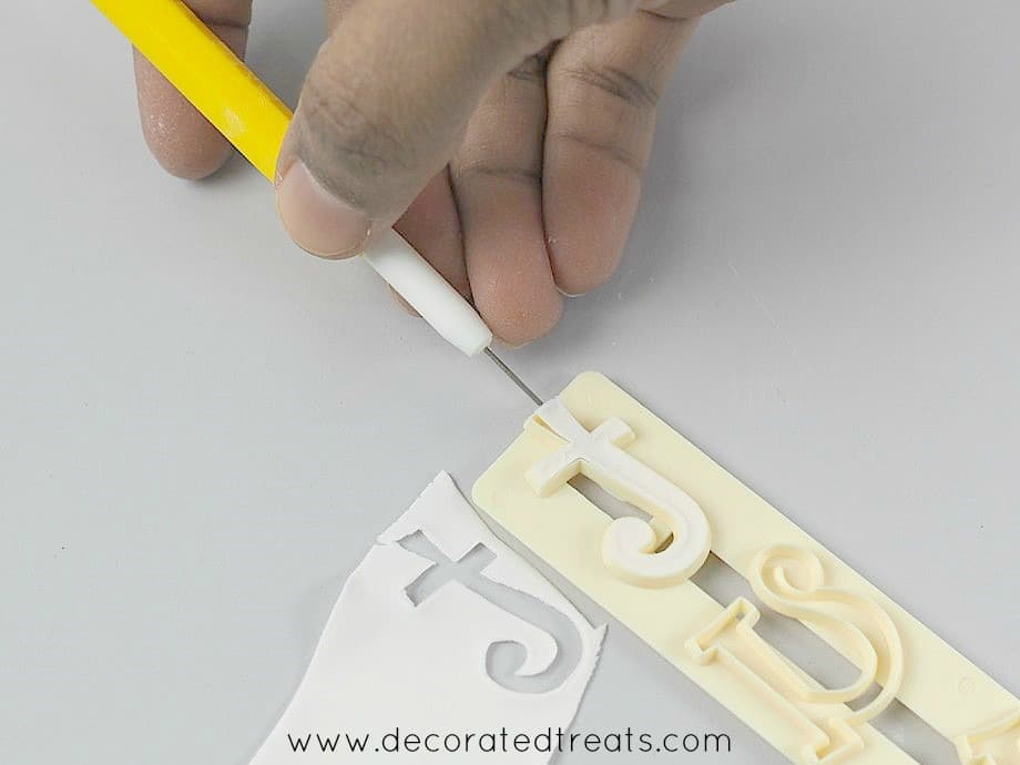 How to Use Tappit Letter Cutters | Decorated Treats