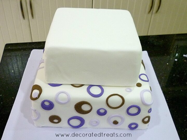 Square Gift Box Cake Tutorial (Present Cake) Decorated Treats