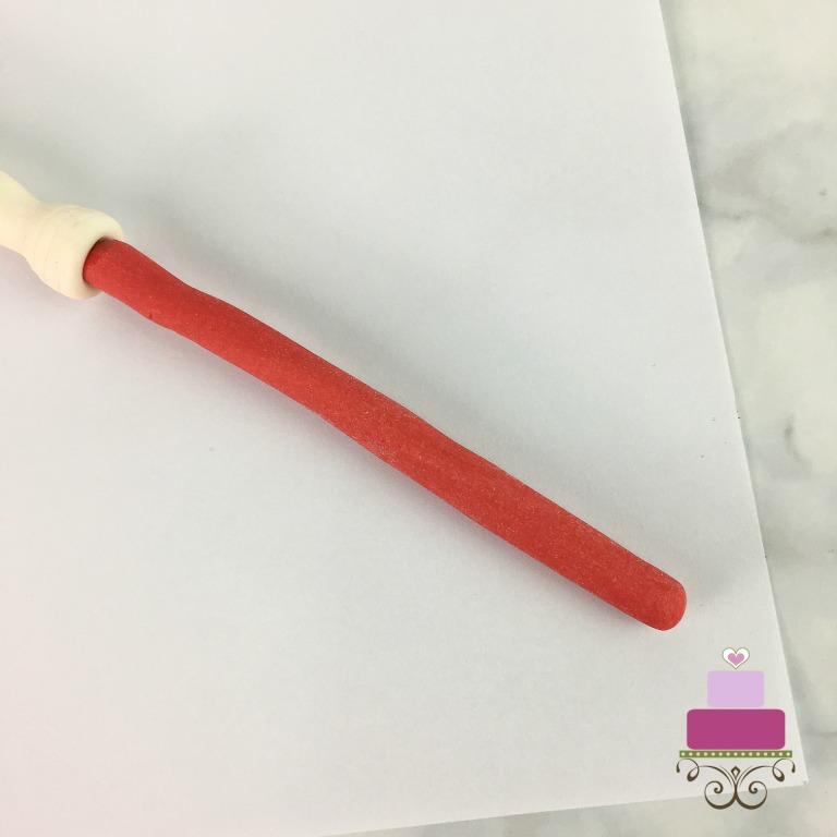 Fondant lightsaber in white and red