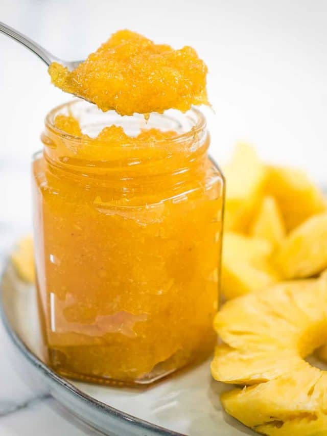 Pineapple Cheesecake with Coconut (An Easy Homemade Recipe) Decorated