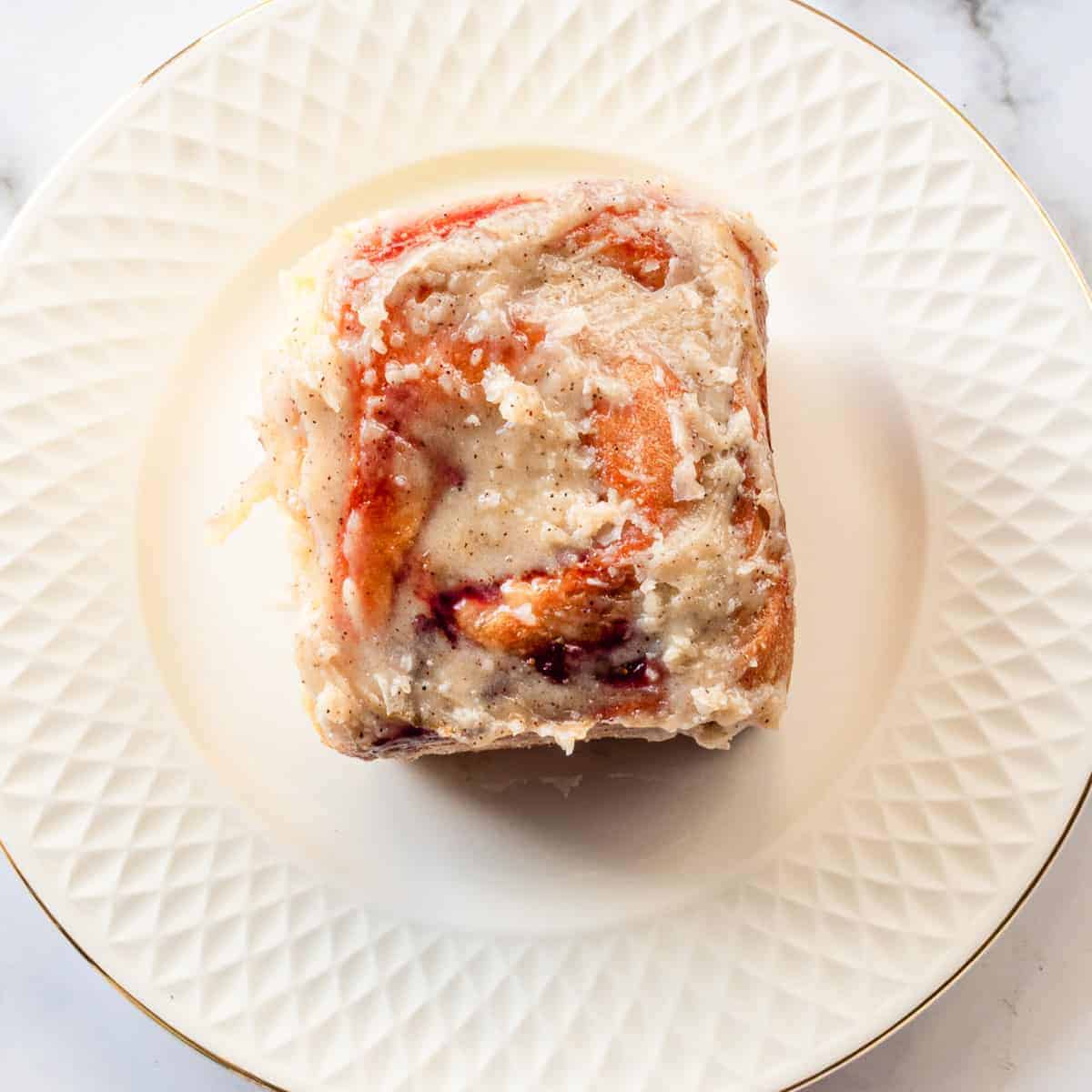 Strawberry Rolls With Cinnamon Cream Cheese Glaze Decorated Treats