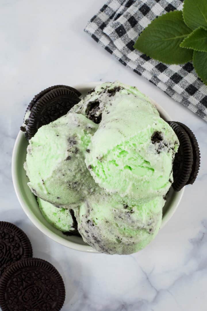 Mint Oreo Ice Cream (Easy Homemade Recipe) Decorated Treats