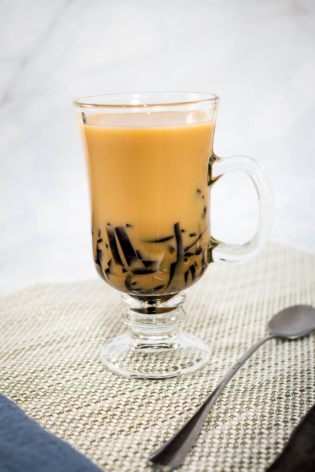 Grass Jelly Milk Tea with Ice (Easy Recipe) Decorated Treats