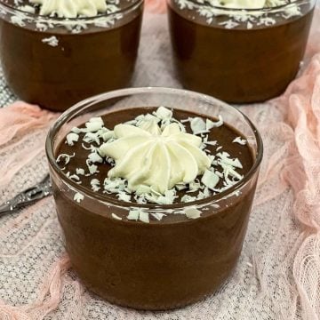 3 cups of mascarpone chocolate mousse with white chocolate topping.